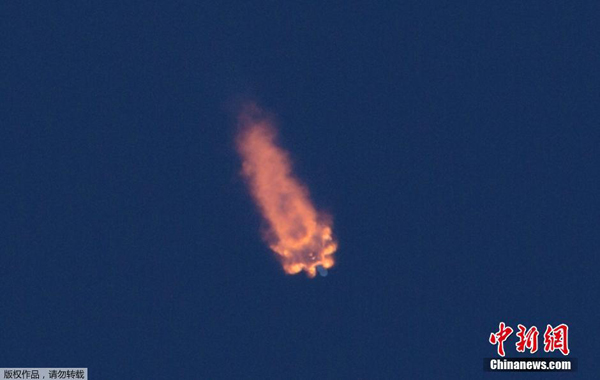 SpaceX, a private U.S. firm, on Tuesday afternoon launched its sixth cargo mission to the International Space Station, while failing another attempt to land the spent first stage of its Falcon 9 rocket on a ship in the Atlantic Ocean. [Photo/Chinanews.com]