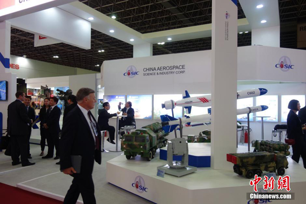 Chinese military products ranging from warships and missiles to computer equipment are showcasing at Latin America's most important defense and security expo in Rio de Janeiro. [Photo/Chinanews.com]