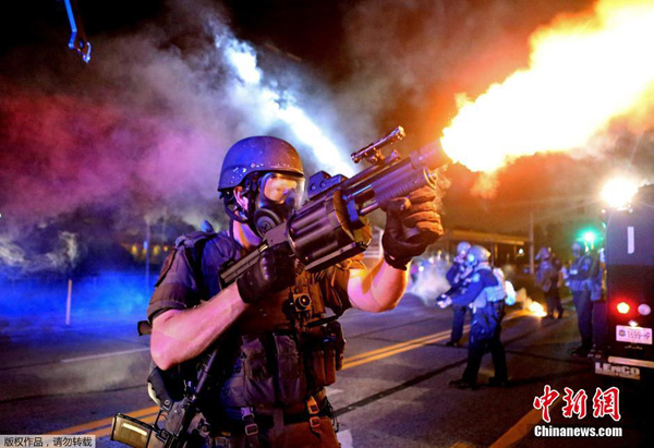 The St. Louis Post-Dispatch won for photographic coverage of the Ferguson, Missouri, riots. [Photo/Chinanews.com] 