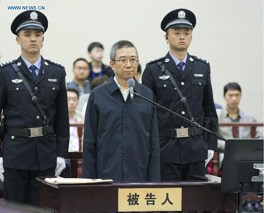 Former vice chief of the Sichuan Provincial Committee of the Communist Party of China Li Chuncheng stands trial at the Xianning Municipal Intermediate People's Court in Xianning, central China's Hubei Province, April 23, 2015. (Xinhua/Huang Jingwen)