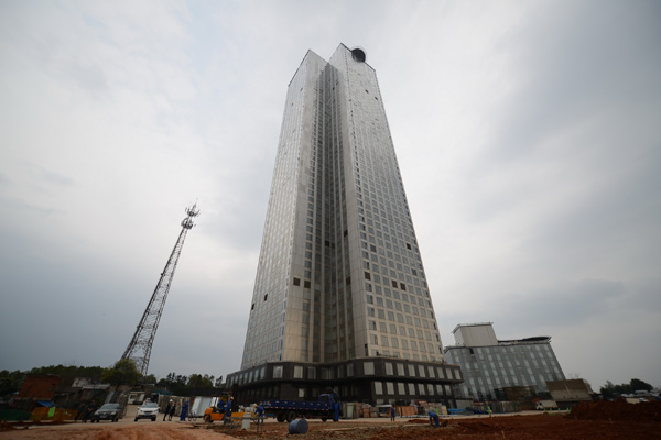 The 57-story Mini Sky City, a prefabricated steel building, stands in Changsha, Hunan province. Provided to China Daily