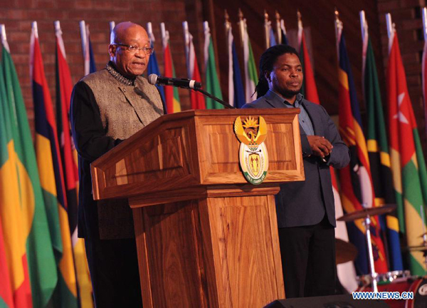 South African President Jacob Zuma (L) addresses the Africa Day Celebration in Mamelodi, Pretoria, South Africa, on May 24, 2015. South African President Jacob Zuma on Sunday marked Africa Day, pledging to continue working in unity and to make Africa a continent of hope for the youth and future generations. [Photo/Xinhua]