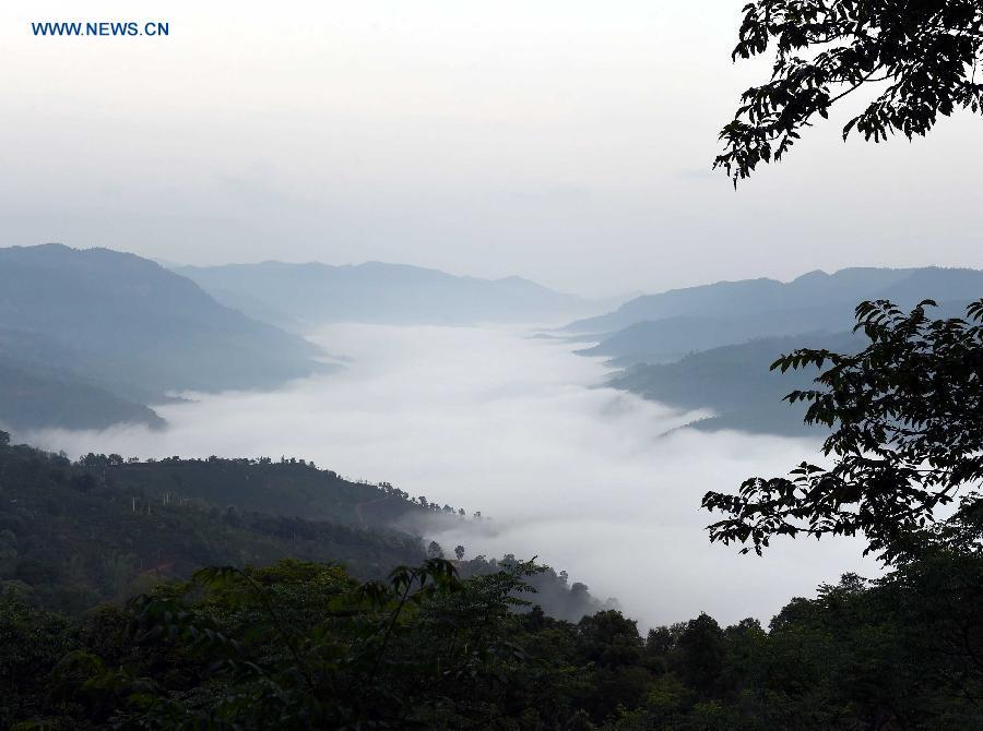 Amazing Clouds Sea Scenery Over Jingmai Mountain - China.org.cn