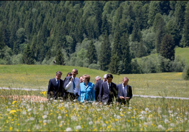 The Group of Seven industrialized countries met without Russia for the second time in the group’s history on June 7, leaving President Vladimir Putin out of the talks in retaliation for Russia's role in the Ukraine conflict. The two-day summit, which takes place at Elmau Castle near the Austrian border in the southern German federal state of Bavaria, will address the Ukraine crisis, climate change, anti-terrorism measures and the FIFA corruption scandal.[Photo/weibo]