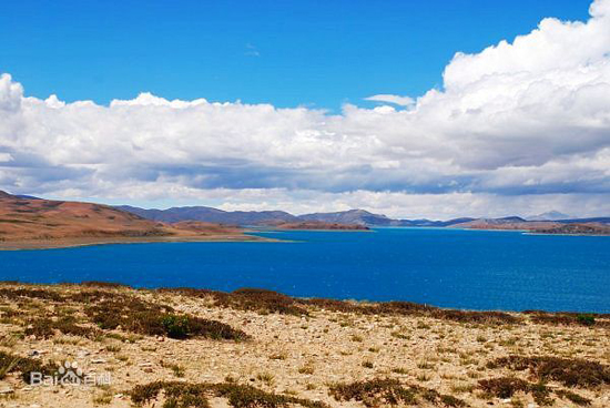 Lake Rakshastal, one of the 'top 10 horrible tourist sites in China' by China.org.cn.