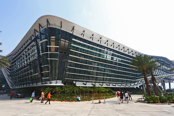 At the end of June 2015, Zhuhai International Convention and Exhibition Center successfully passed the external review of the quality management system certification and got three international certifications.