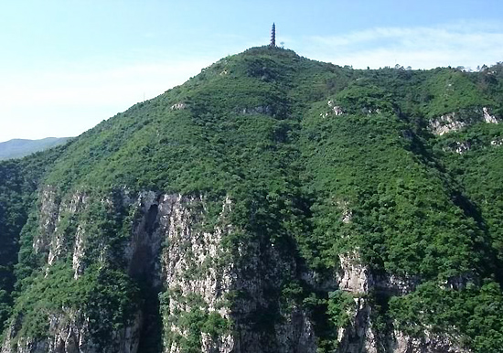 Juewei Mountain, one of the 'top 10 attractions in Taiyuan, China' by China.org.cn.