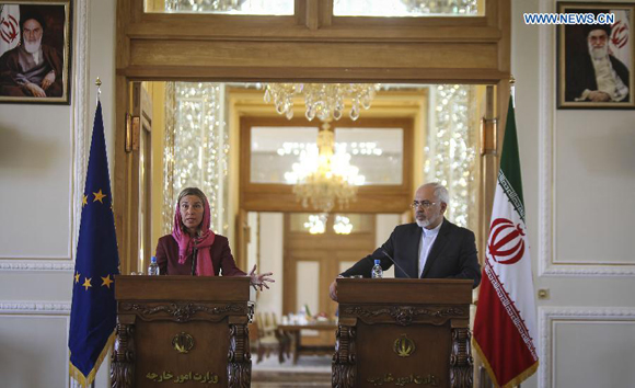 Iran's Foreign Minister Mohammad-Javad Zarif(R) and EU foreign affairs chief Federica Mogherini attend a joint press conference after their meeting in Tehran, Iran, on July 28, 2015. EU foreign affairs chief Federica Mogherini said here Tuesday that the parties involved in the recent agreement over Iran's nuclear program should be committed to the steady implementation of the deal. [Photo/Xinhua]