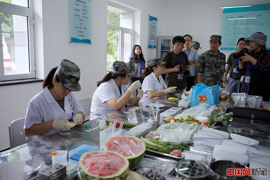 探访阅兵保障兵站：高科技系统保障官兵饮食健康