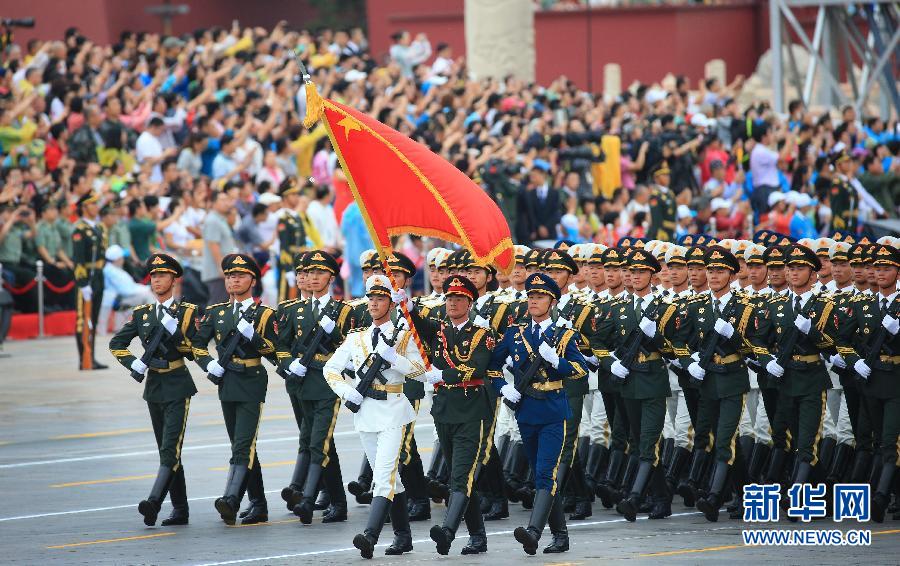A large-scale rehearsal for the Sept. 3 V-Day parade is held in Beijing Sunday morning in Tian’anmen Square and along the Chang'an Avenue. [Photo: Xinhua] 