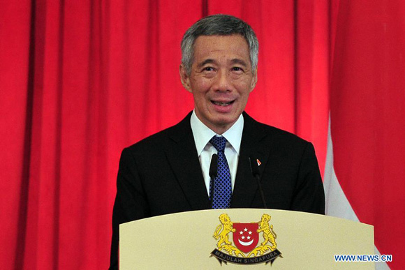 File photo taken on July 28, 2015 shows Singapore's Prime Minister Lee Hsien Loong attending a press conference in Singapore's Istana. [Photo/Xinhua]