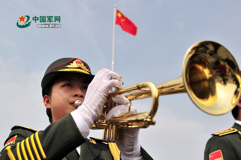 A nearly 1,300-member PLA military band, which is composed of selected performers from the three armed forces -- army, navy and air force, is scheduled to present a non-stop two-hour show for the Sept 3 military parade marking the 70th anniversary of the end of World War II. The Military Band of the Chinese People's Liberation Army (PLA), which was founded in July 1952, is the only one large wind band in China. It is directly under the General Political Department of the PLA. [www.81.cn]