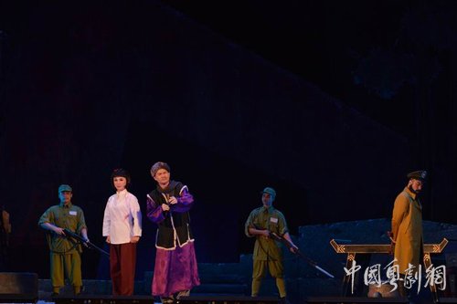 A stage photo of the Cantonese Opera -- 'Liu Hulan.' A Cantonese Opera gala based on China's war against Japanese invasion has been staged in Macao. [Photo: yuejuopera.org.cn]