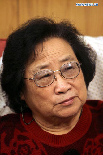 File photo taken on Nov. 15, 2011 shows Chinese pharmacologist Tu Youyou speaking to media after returning from the United States to receive the Lasker Award, a prestigious U.S. medical prize, in Beijing, capital of China. [Xinhua]