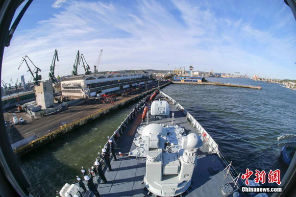 A Chinese navy fleet arrives in Gdynia Wednesday for a five-day friendly tour of Poland. [Photo/Chinanews.com]