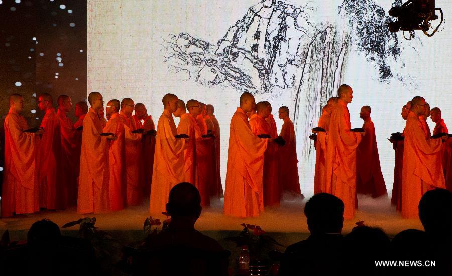 Monks attend National Day gala in Longquan Monastery in Beijing, capital of China, Oct. 1, 2015. [Xinhua]