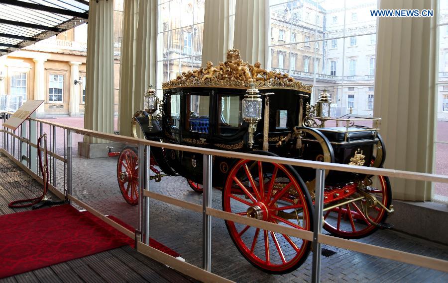 Photo taken on Sept. 7, 2015 shows the Australian State Coach used in the State Visit procession at the Buckingham Palace in London, capital of Britain. The Buckingham Palace has served as the official London residence of Britain's sovereigns since 1837 and today is the administrative headquarters of the Monarch. [Xinhua]