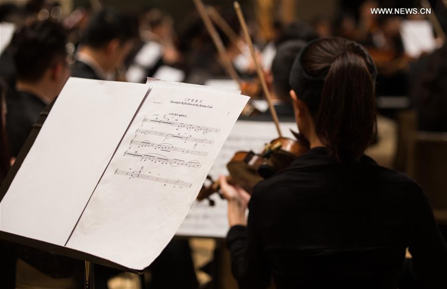 Musicians from the National Ballet of China Symphony Orchestra present featured classical music pieces from each of the permanent members of the UN Security Council in Palais des Nations in Geneva, Switzerland, Nov. 12, 2015. A joint concert on behalf of the five permanent members of the UN Security Council was held Thursday in Geneva to celebrate the 70th anniversary of the United Nations. [Xinhua]