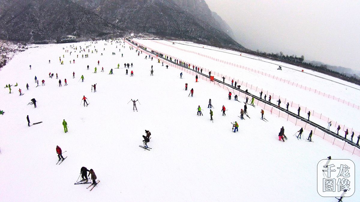 冰雪运动升温延庆雪场试营业爆棚