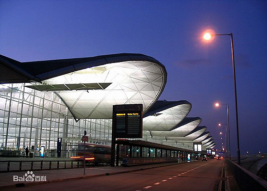 Hong Kong International Airport,one of the 'top 10 best airports for sleeping' by China.org.cn. 