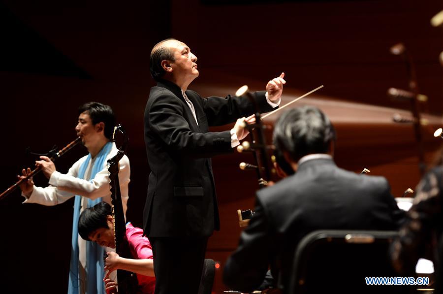 Artists from the China National Traditional Orchestra perform on a media preview at the Lincoln Center, in New York, the United States, Dec. 18, 2015. The China National Traditional Orchestra is to stage two performances of traditional Chinese music in New York. &apos;Splendor of Folk Music&apos; will be performed at Lincoln Center on Friday and the &apos;Rediscover Chinese Music&apos; at the Carnegie Hall on Sunday.