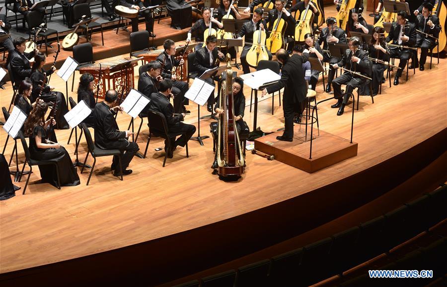 Artists from the China National Traditional Orchestra perform on a media preview at the Lincoln Center, in New York, the United States, Dec. 18, 2015. The China National Traditional Orchestra is to stage two performances of traditional Chinese music in New York. &apos;Splendor of Folk Music&apos; will be performed at Lincoln Center on Friday and the &apos;Rediscover Chinese Music&apos; at the Carnegie Hall on Sunday.