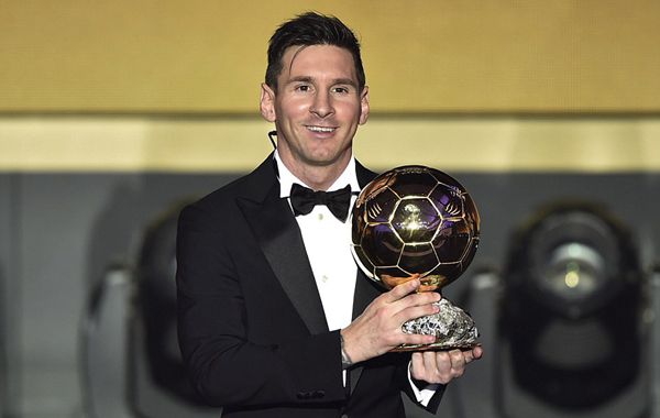 Lionel Messi, Carli Lloyd win FIFA world player of year awards