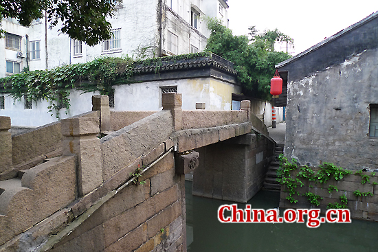 Pingjiang Street, one of the top 10 free tourist attractions in China' by China.org.cn.