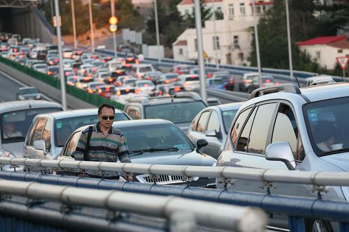 Qingdao, one of the 'Top 10 Chinese cities with the worst traffic' by China.org.cn