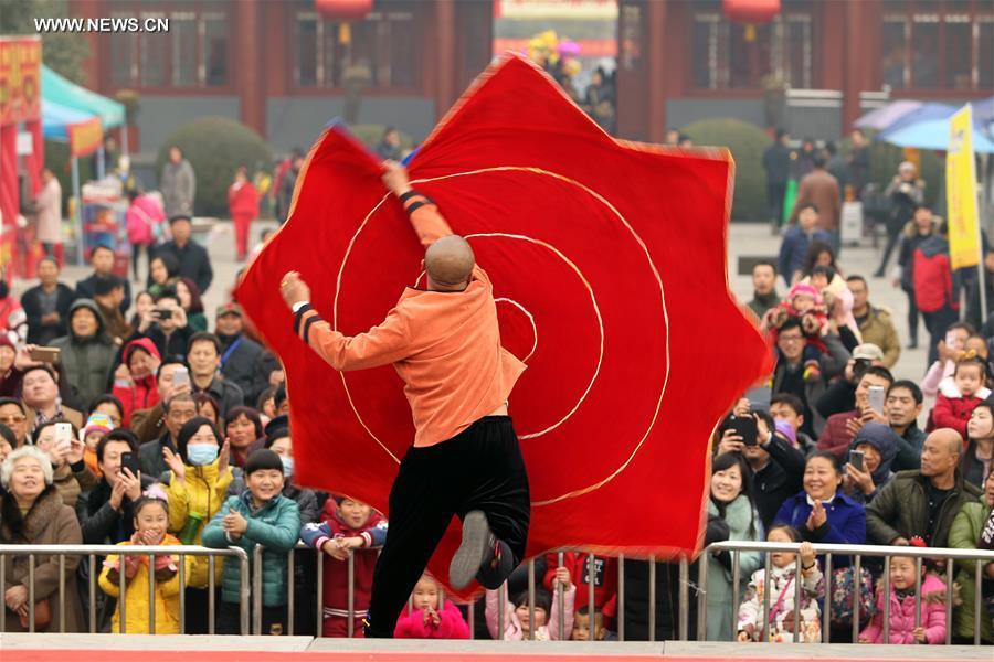 #CHINA-HENAN-SPRING FESTIVAL-TEMPLE FAIR (CN)