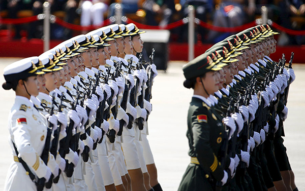 Female soldiers of China's People's Liberation Army (PLA) march during the military parade to mark the 70th anniversary of the end of World War II, in Beijing, Sept 3, 2015. [Photo/www.news.cn]