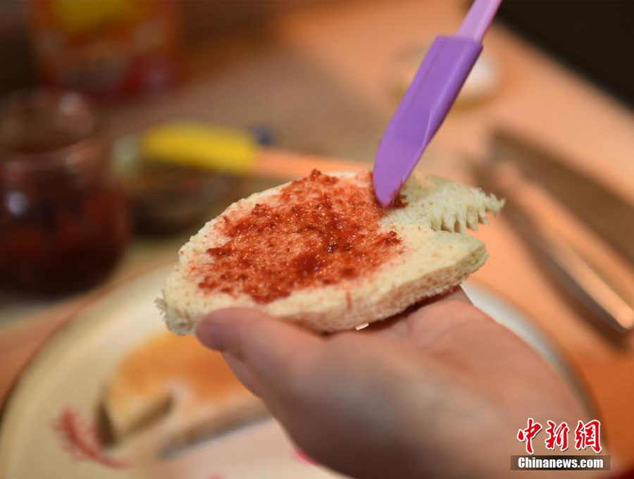 A photo taken on Mar. 10 shows the creative breakfast made by Wang Jing, a housewife from southwest China's Chongqing Municipality.