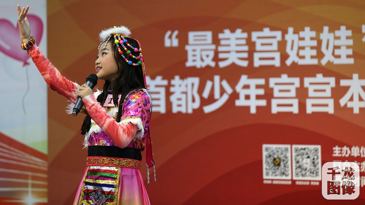 3月13日，由北京市少年宫主办的“最美宫娃娃”评选活动在京举办。图为小选手们现场展示各自才艺。千龙网记者 王悦摄 (2)