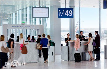 Paris Charles de Gaulle Airport, one of the 'top 10 world's busiest airports' by China.org.cn.