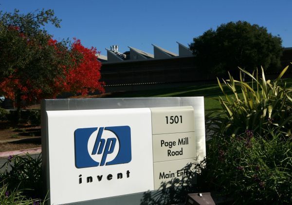A view of the Hewlett Packard headquarters in Palo Alto A view of the Hewlett Packard headquarters in Palo Alto, California November 23, 2009. Shares of Hewlett-Packard Co rose on Monday, ahead of the release of the tech company's fourth-quarter results. (Xinhua/Reuters)