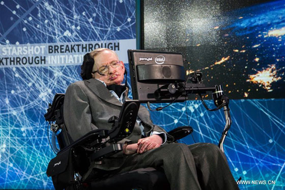 Astrophysicist Stephen Hawking speaks at the 'StarShot' project press conference at One World Observatory in New York, the United States, April 12, 2016. [Photo/Xinhua]