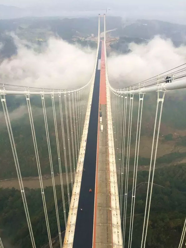 An undated photo shows Asia's longest and highest bridge Longjiang Grand Bridge. [Photo: People's Daily Online] 