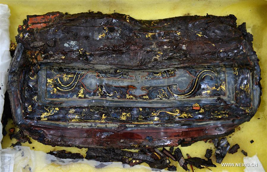 Photo taken on May 4, 2016 shows a lacquer box unearthed from the 2,000-year-old tomb of Haihunhou, the Marquis of Haihun, in Nanchang, east China's Jiangxi Province. 