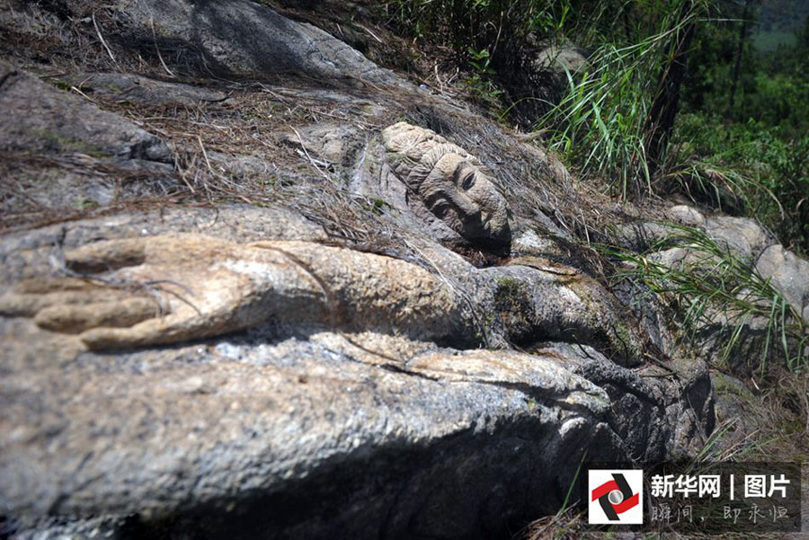 Hundreds of Buddha statues in Longshan Grottoes in Foshan, south China's Guangdong province. [Photo: Xinhua] 