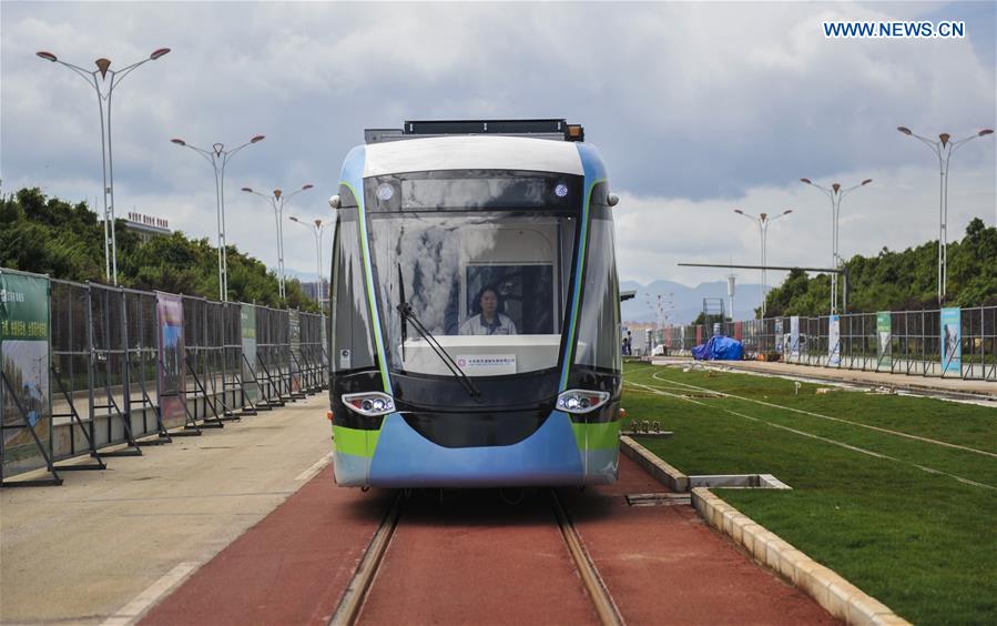 CHINA-YUNNAN-HONGHE-TRAM-CONSTRUCTION (CN)