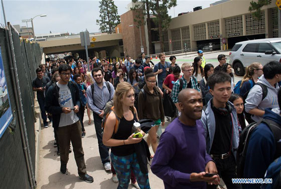 Students are evacuated at the University of California's Los Angeles campus in Los Angeles, the United States on June 1, 2016. [Photo/Xinhua]