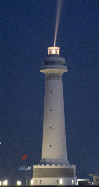 Photo taken on Oct. 9, 2015 shows a lighthouse on Huayang Reef of China's Nansha Islands. [Photo: Xinhua] 