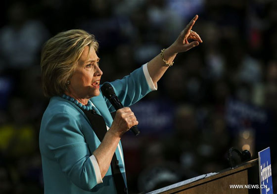 Democratic presidential candidate Hillary Clinton gestures as she campaigns at East Los Angeles College in Los Angeles, the United States, May 5, 2016. [Xinhua file photo]