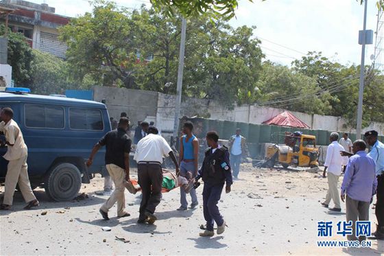 Al-Shabaab militants attacked the headquarters of Somalia's Criminal Investigations Department (CID) in the capital Mogadishu on Sunday, killing at least six people, and seven attackers were killed. [Photo/Xinhua]