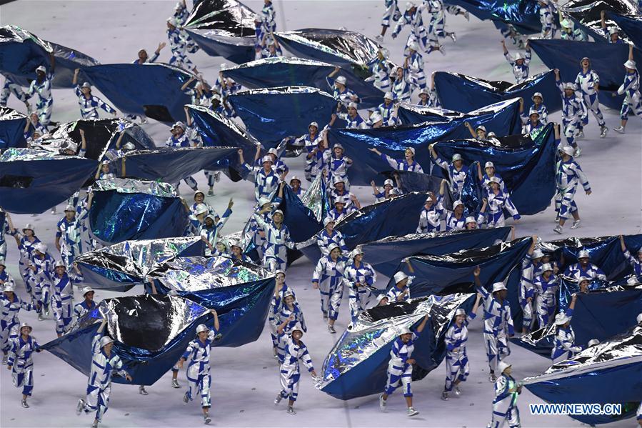 Artists perform in the opening ceremony of the 2016 Rio Olympic Games at the Maracana Stadium in Rio de Janeiro, Brazil, Aug. 5, 2016. (Xinhua/Wu Wei) 
