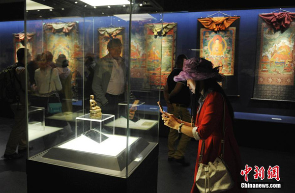 The ethnic museum of the Tibetan Autonomous Prefecture of Garze, southwest China's Sichuan Province, opens to the public on Tuesday. [Photo/Chinanews.com]