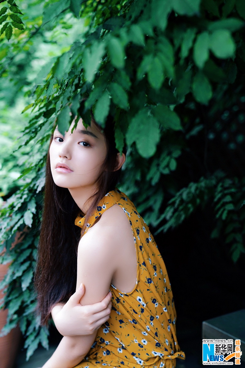 Vintage style fashion shots of Lin Yun released 