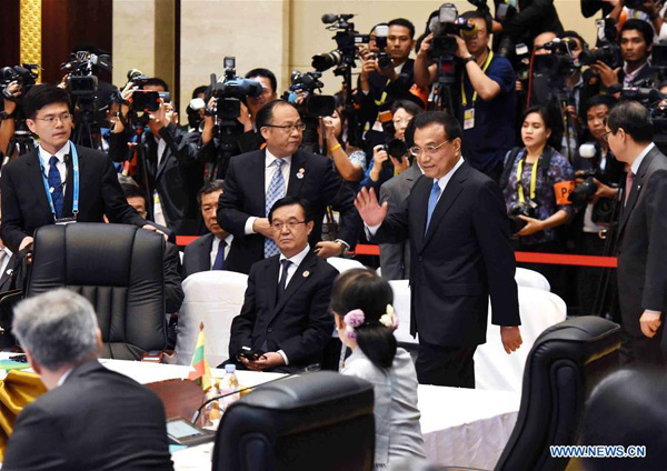 Chinese Premier Li Keqiang attends the 19th summit between China and the Association of Southeast Asian Nations (ASEAN) to commemorate the 25th Anniversary of China-ASEAN Dialogue Relations, in Vientiane, Laos, Sept. 7, 2016. (Xinhua/Rao Aimin) 