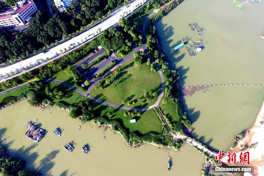 Aerial photo taken on Oct. 3, 2016 shows scenery of the wetland park in Minhou County, southeast China's Fujian Province. [Photo/Chinanews.com]