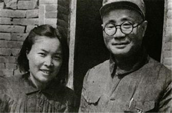 Wang Ronghua and her husband Liu Bocheng, one of the top leaders of the Red Army. [File photo from cpcnews.cn]